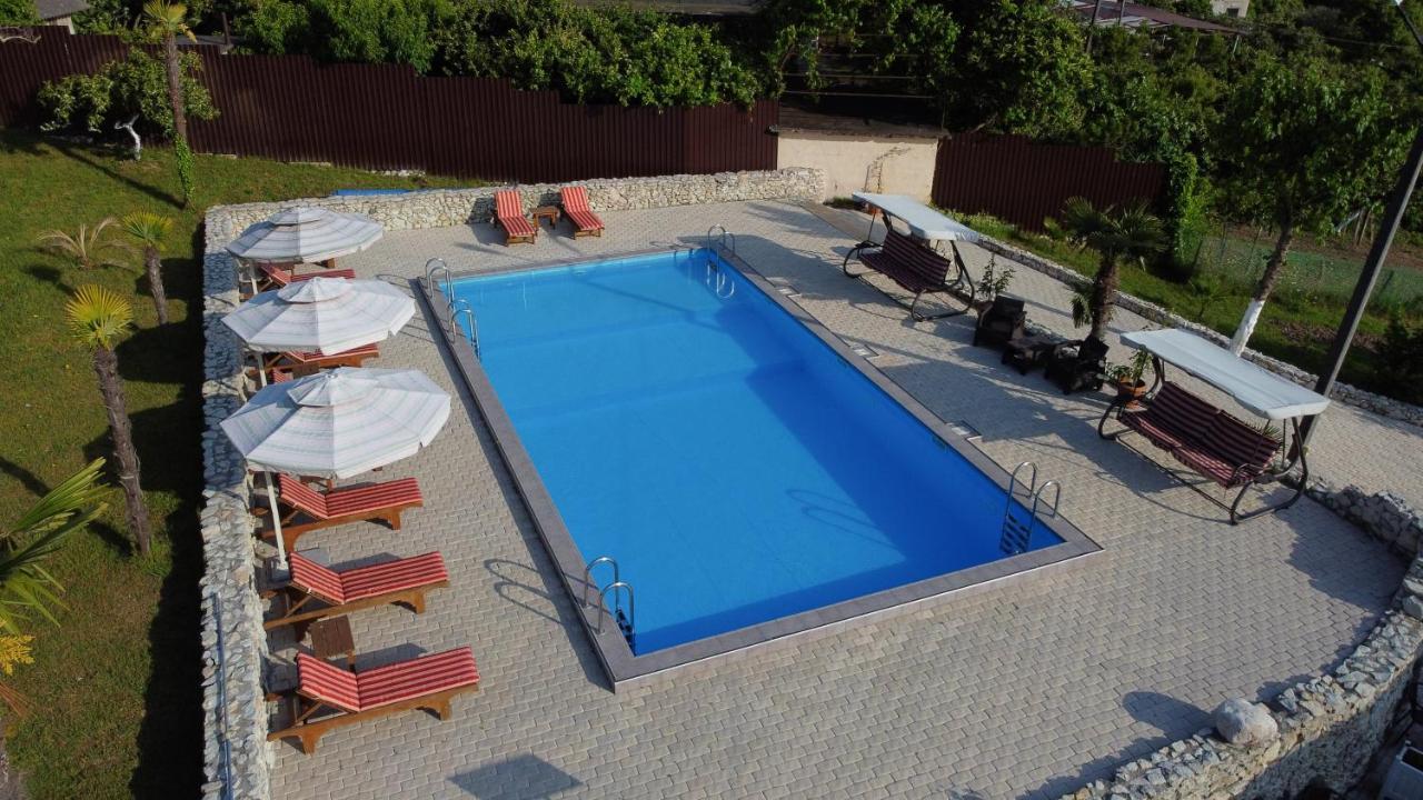סוקהום Hotel Paradise מראה חיצוני תמונה