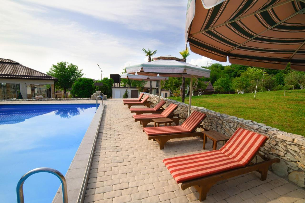 סוקהום Hotel Paradise מראה חיצוני תמונה