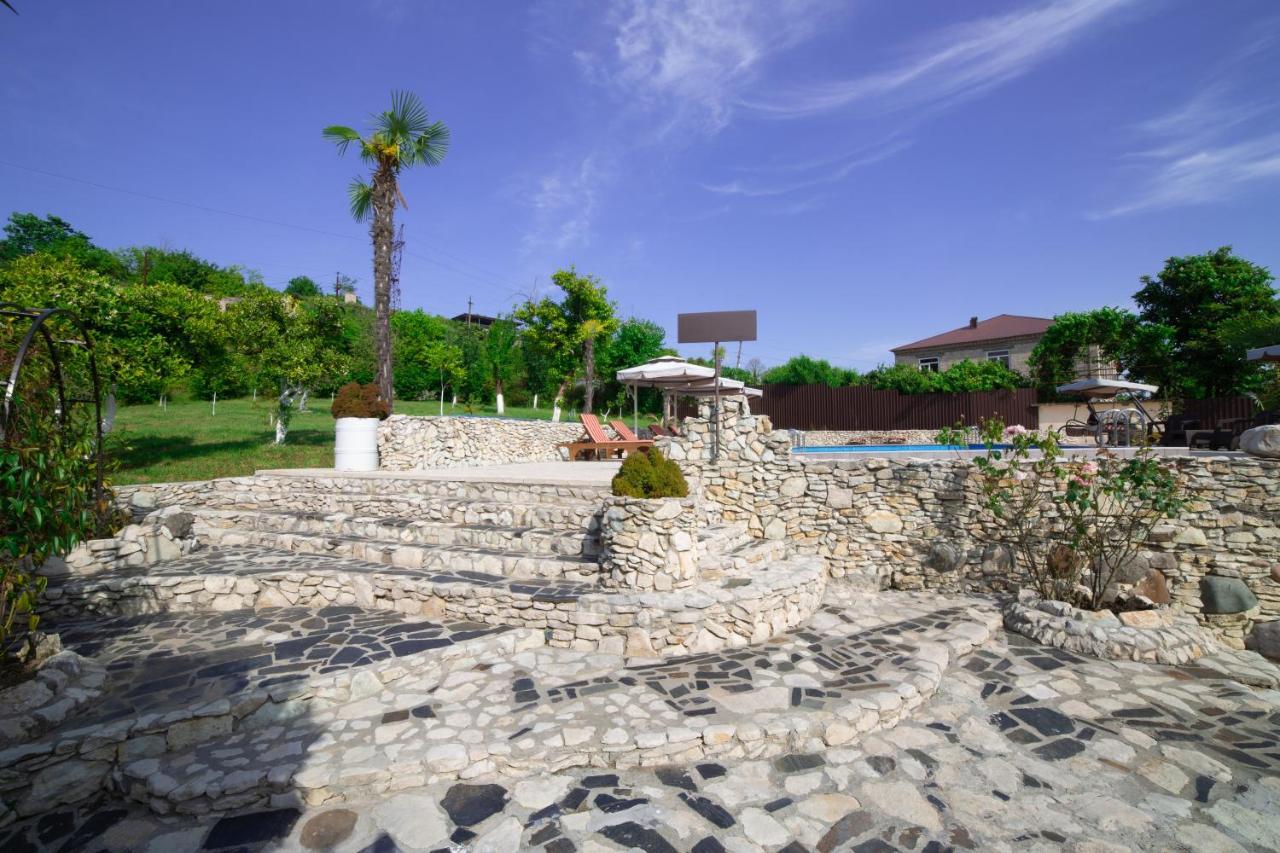 סוקהום Hotel Paradise מראה חיצוני תמונה