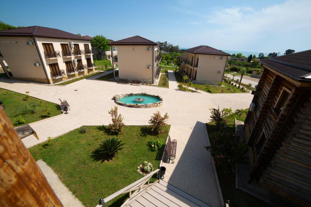 סוקהום Hotel Paradise מראה חיצוני תמונה
